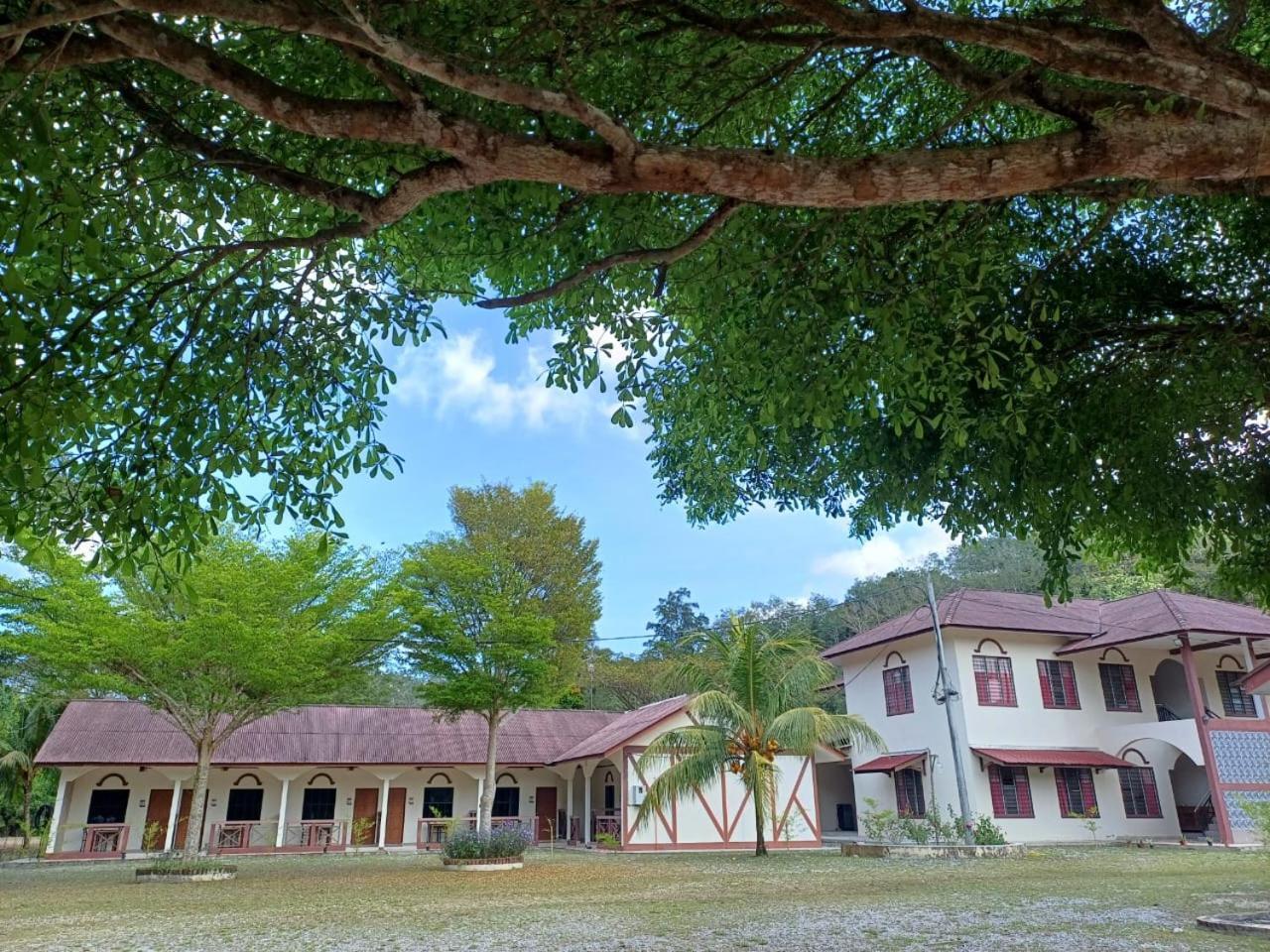 Lemuni Retreat & Training Centre - Kerling, Selangor Exterior foto