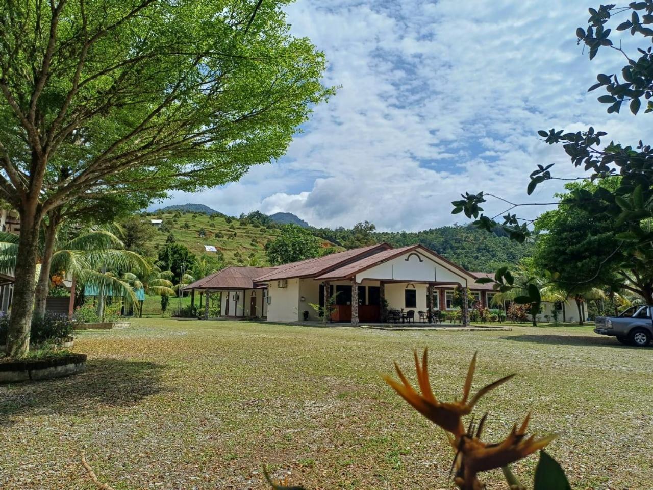 Lemuni Retreat & Training Centre - Kerling, Selangor Exterior foto